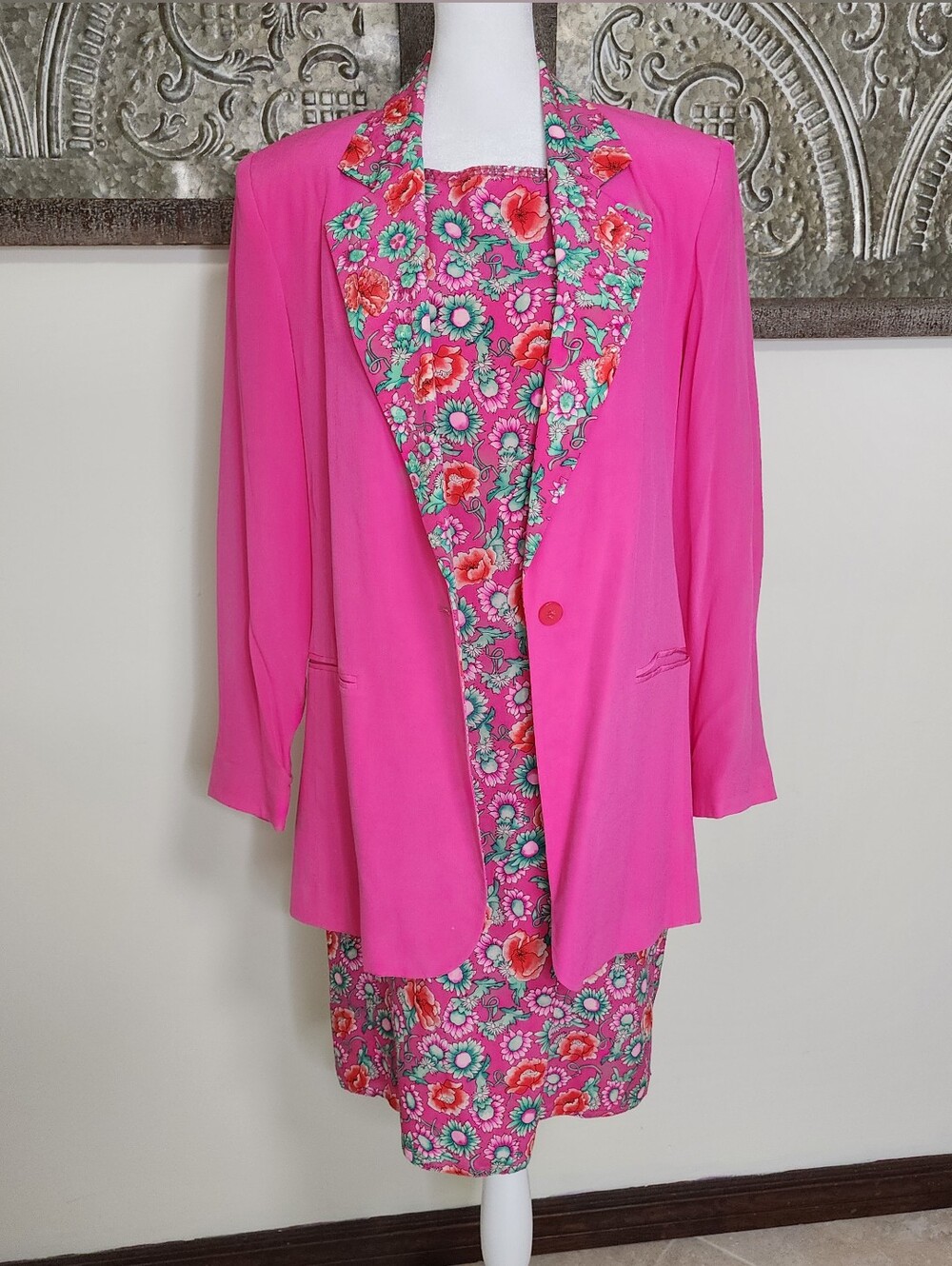 Vtg. 80's Diane Gilman 100% Silk Hot Pink Floral 2 Pc. Blazer & Dress Set Small